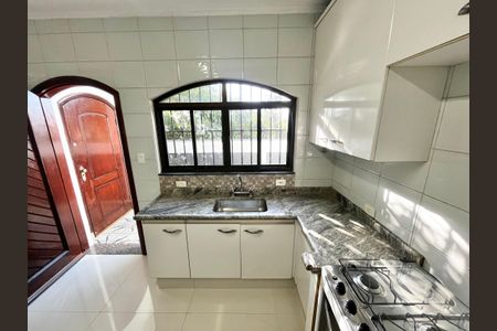 Casa à venda com 164m², 3 quartos e 3 vagas Casa à venda com 164m², 3 quartos e 3 vagasCozinha