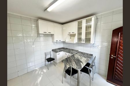 Casa à venda com 164m², 3 quartos e 3 vagas Casa à venda com 164m², 3 quartos e 3 vagasCozinha