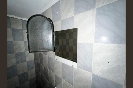 Casa à venda com 164m², 3 quartos e 3 vagas Casa à venda com 164m², 3 quartos e 3 vagasBanheiro da garagem