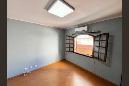 Casa à venda com 164m², 3 quartos e 3 vagas Casa à venda com 164m², 3 quartos e 3 vagasQuarto 1