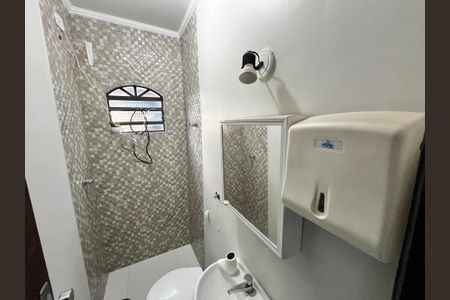 Casa à venda com 164m², 3 quartos e 3 vagas Casa à venda com 164m², 3 quartos e 3 vagasBanheiro Casa 2