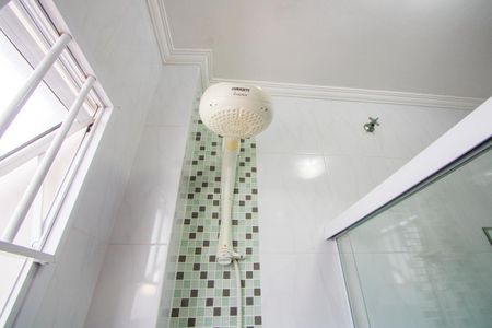 Casa à venda com 215m², 3 quartos e 2 vagasBanheiro do quarto 2