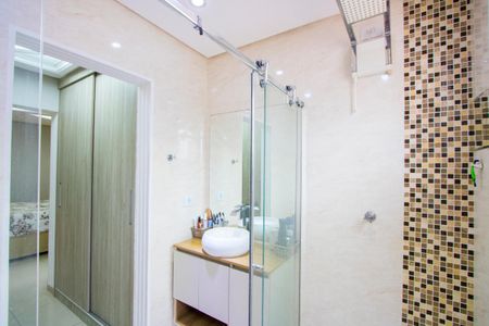 Casa à venda com 215m², 3 quartos e 2 vagasBanheiro do quarto 1