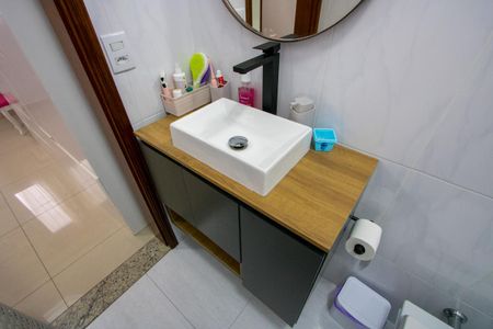 Casa à venda com 215m², 3 quartos e 2 vagasBanheiro do quarto 3