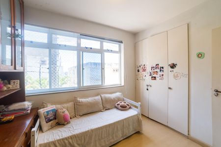 Apartamento à venda com 105m², 3 quartos e 1 vagaQuarto 1