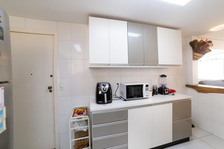 Apartamento à venda com 105m², 3 quartos e 1 vagaCozinha e Área de Serviço