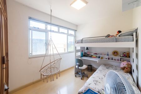 Apartamento à venda com 105m², 3 quartos e 1 vagaQuarto 2