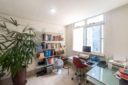 Apartamento à venda com 105m², 3 quartos e 1 vagaEscritório