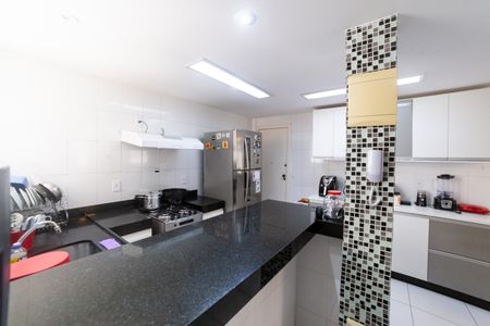 Apartamento à venda com 105m², 3 quartos e 1 vagaCozinha e Área de Serviço