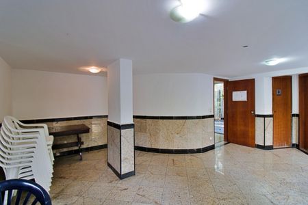 Apartamento à venda com 65m², 3 quartos e 1 vaga Apartamento à venda com 65m², 3 quartos e 1 vagaÁrea comum - Salão de festas