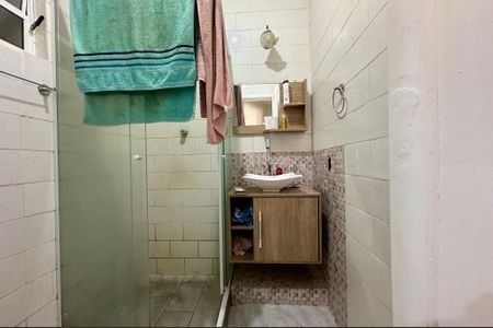 Apartamento para alugar com 60m², 2 quartos e sem vagaBanheiro
