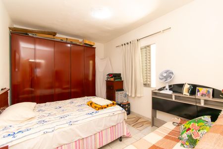 Casa para alugar com 77m², 1 quarto e sem vagaQuarto