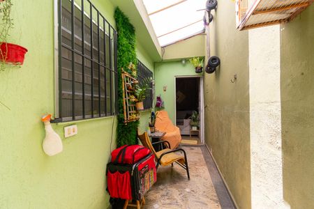 Casa para alugar com 85m², 2 quartos e sem vagaQuintal