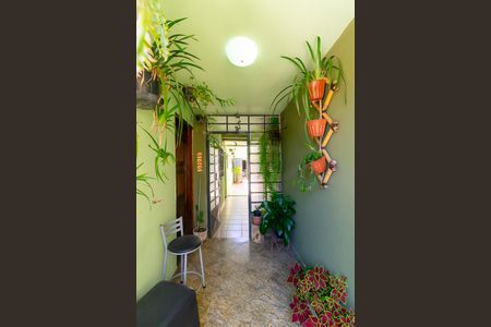 Casa para alugar com 85m², 2 quartos e sem vagaÁrea comum