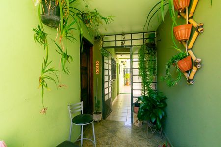 Casa para alugar com 85m², 2 quartos e sem vagaÁrea comum