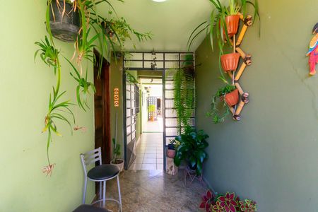 Casa para alugar com 85m², 2 quartos e sem vagaÁrea comum