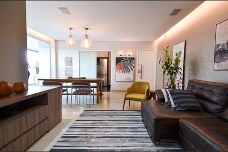 Apartamento à venda com 147m², 4 quartos e 4 vagasSala