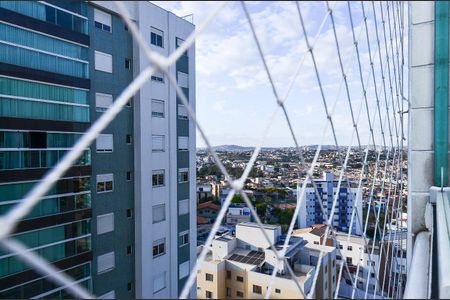 Apartamento à venda com 147m², 4 quartos e 4 vagasVista