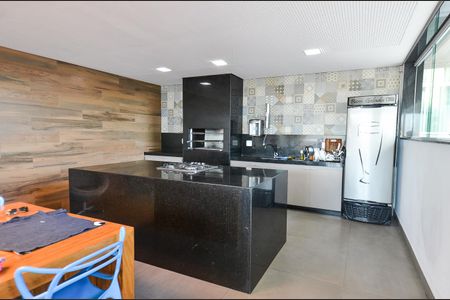 Apartamento à venda com 147m², 4 quartos e 4 vagasÁrea comum - Churrasqueira