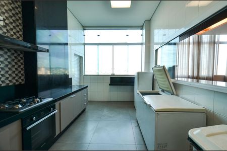 Apartamento à venda com 147m², 4 quartos e 4 vagasÁrea comum