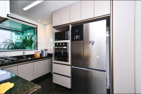 Apartamento à venda com 147m², 4 quartos e 4 vagasCozinha