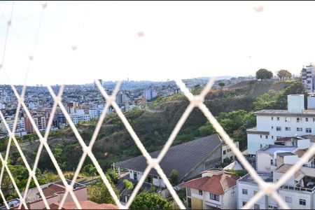 Apartamento à venda com 147m², 4 quartos e 4 vagasVista