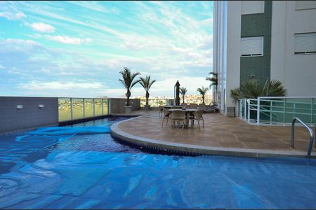 Apartamento à venda com 147m², 4 quartos e 4 vagasÁrea comum - Piscina