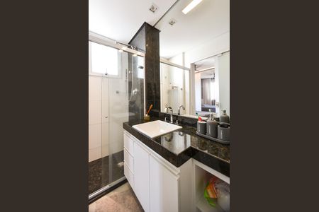 Apartamento à venda com 147m², 4 quartos e 4 vagasBanheiro da Suíte 2