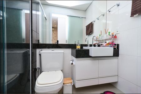 Apartamento à venda com 147m², 4 quartos e 4 vagasBanheiro da Suíte 1