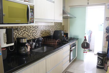 Apartamento à venda com 71m², 3 quartos e 2 vagasCozinha