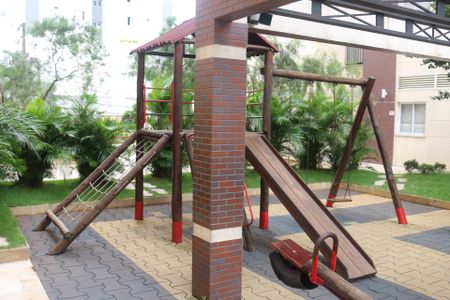 Apartamento à venda com 71m², 3 quartos e 2 vagasÁrea comum - Playground