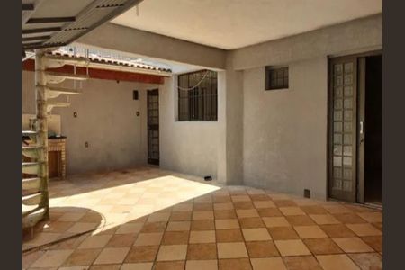 Casa à venda com 2 quartos, 140m² em Vila Dalila, São Paulo