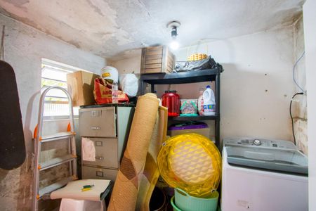 Casa à venda com 56m², 2 quartos e 2 vagasÁrea de serviço