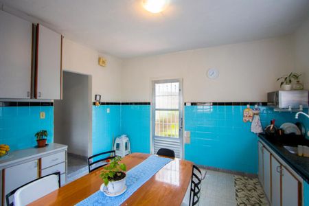 Casa à venda com 56m², 2 quartos e 2 vagasCozinha