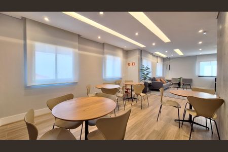 Apartamento à venda com 33m², 2 quartos e sem vagaÁrea comum - Salão de festas