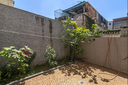 Casa à venda com 150m², 3 quartos e 2 vagasquintal_4