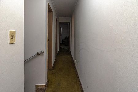 Casa à venda com 150m², 3 quartos e 2 vagascorredor para os cômodos_1