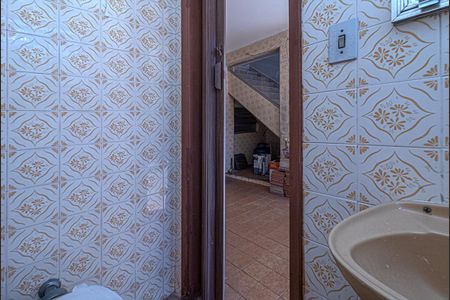 Casa à venda com 150m², 3 quartos e 2 vagasbanheiro na área de serviço _4