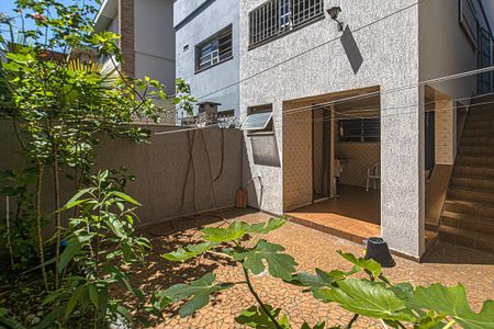 Casa à venda com 150m², 3 quartos e 2 vagasquintal_1