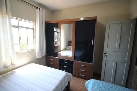 Quarto 2 de casa à venda com 3 quartos, 396m² em Jardim Industrial, Contagem