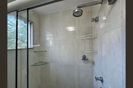 Casa de condomínio à venda com 280m², 4 quartos e 2 vagasSuíte 2 - Banheiro