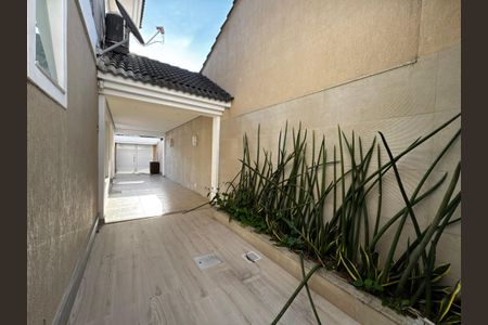 Casa de condomínio à venda com 280m², 4 quartos e 2 vagasÁrea externa