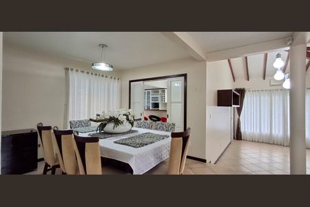 Casa para alugar com 290m², 4 quartos e 4 vagasSala de Jantar