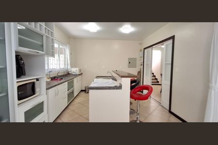 Casa para alugar com 290m², 4 quartos e 4 vagasCozinha