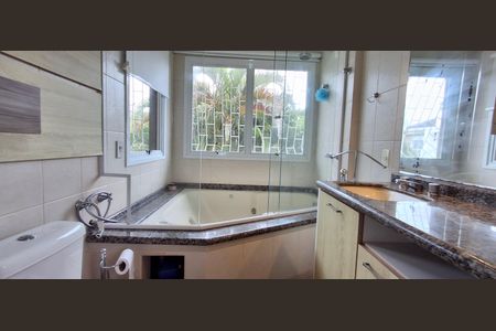 Casa para alugar com 290m², 4 quartos e 4 vagasBanheiro da Suíte