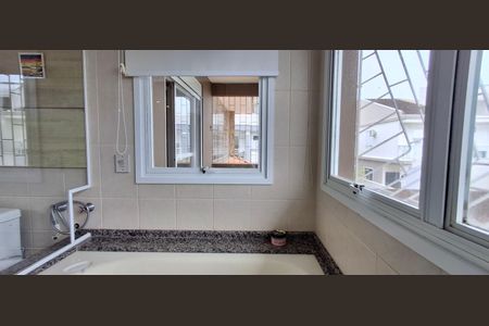 Casa para alugar com 290m², 4 quartos e 4 vagasBanheiro da Suíte