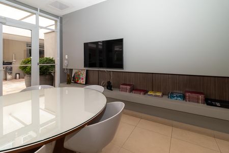 Apartamento à venda com 47m², 1 quarto e 1 vagaÁrea Comum - Salão de Jogos