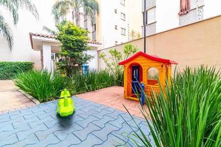 Apartamento para alugar com 30m², 1 quarto e sem vaga Apartamento para alugar com 30m², 1 quarto e sem vagaÁrea comum - Playground