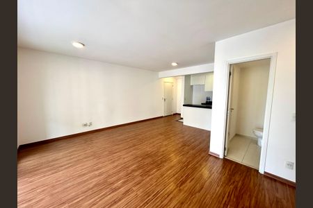 Sala de apartamento para alugar com 2 quartos, 86m² em Jardim Flor da Montanha, Guarulhos