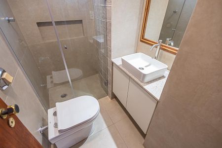 Apartamento à venda com 90m², 3 quartos e 2 vagas Apartamento à venda com 90m², 3 quartos e 2 vagasbanheiro